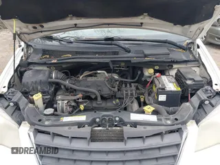 2008 Chrysler Town & Country LX with VIN 2A8HR44H88R694642, listed as a IAAI auction lot 42039492 with 210,249 mi miles and . Bid and sale history available at DreamBid. Image 10.