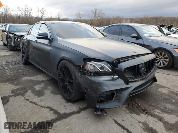 2018 Mercedes-Benz E-Class AMG E 43 with VIN WDDZF6EB6JA485006, listed as a Copart auction lot 82684584 with 0 mi miles and Salvage Title. Bid and sale history available at carsss.com. Image 4.