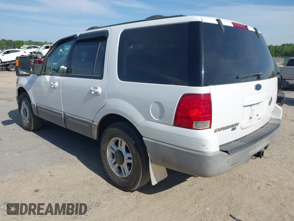 2003 Ford Expedition Special Service with VIN 1FMFU16L63LA30060, listed as a IAAI auction lot 42080566 with 178,757 mi miles. Bid and sale history available at carsss.com. Image 3.
