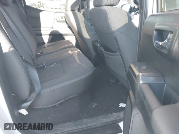 2017 Toyota Tacoma SR5 z VIN 3TMCZ5AN9HM061737, wystawiony jako IAAI lot #41959420 z przebiegiem 86 395 mil mil oraz . Historia ofert i sprzedaży dostępna na DreamBid. Obrazek 8.