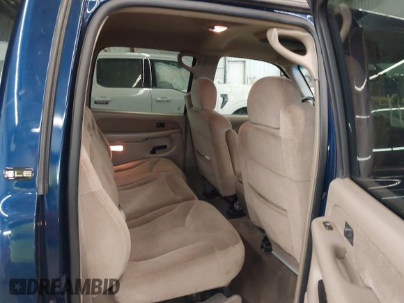 2002 GMC Sierra 2500HD SLE with VIN 1GTHK23192F157362, listed as a IAAI auction lot 41200514 with 145,273 mi miles. Bid and sale history available at carsss.com. Image 8.