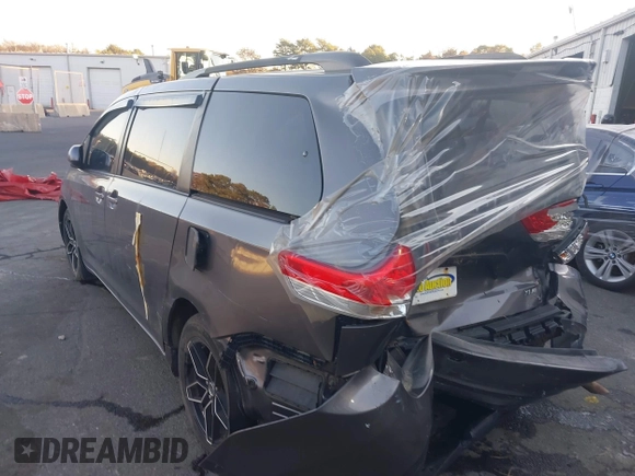 2012 Toyota Sienna XLE with VIN 5TDDK3DC6CS040442, listed as a IAAI auction lot 40899461 with 174,738 mi miles and . Bid and sale history available at DreamBid. Image 3.