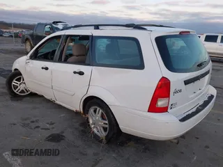2001 Ford Focus SE with VIN 1FAFP36341W164123, listed as a IAAI auction lot 41143386 with 107,477 mi miles and . Bid and sale history available at carsss.com. Image 3.