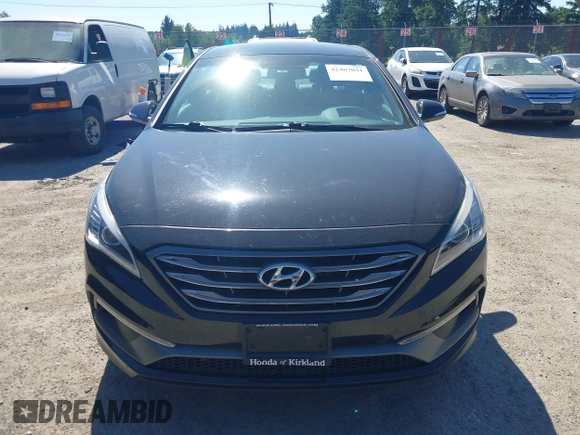 2015 Hyundai Sonata Sport z VIN 5NPE34AB5FH198560, wystawiony jako IAAI lot #42467031 z przebiegiem 96 111 mil mil oraz . Historia ofert i sprzedaży dostępna na DreamBid. Obrazek 12.
