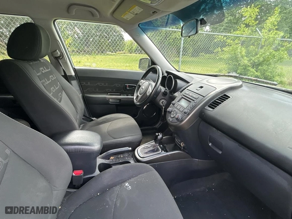 2013 Kia Soul + with VIN KNDJT2A63D7546122, listed as a Copart auction lot 52932655 with 96,489 mi miles and Clean Title. Bid and sale history available at carsss.com. Image 5.