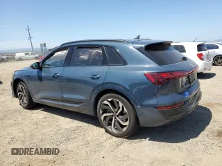 2024 Audi Q8 e-tron z VIN WA16AAGE4RB051463, wystawiony jako Copart lot #55693475 z przebiegiem Nie podano mil oraz Szkoda całkowita • Salvage title. Historia ofert i sprzedaży dostępna na DreamBid. Obrazek 2.