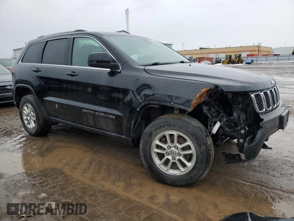 2020 Jeep Grand Cherokee Laredo with VIN 1C4RJFAG1LC125417, listed as a Copart auction lot 45422565 with 104,748 mi miles and Clean title. Bid and sale history available at DreamBid. Image 4.
