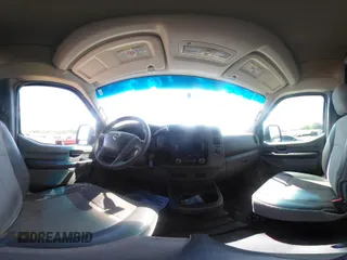 2016 Nissan NV Cargo S z VIN 1N6BF0LY2GN806750, wystawiony jako IAAI lot #42176037 z przebiegiem 173 846 mil mil oraz . Historia ofert i sprzedaży dostępna na DreamBid. Obrazek 18.