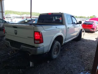 2009 Dodge 1500 Laramie z VIN 1D3HV13TX9J519720, wystawiony jako IAAI lot #42055968 z przebiegiem 190 226 mil mil oraz . Historia ofert i sprzedaży dostępna na DreamBid. Obrazek 4.