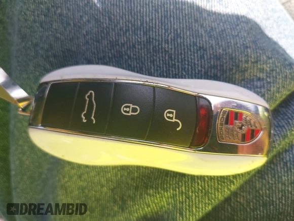 2013 Porsche Cayenne S с VIN WP1AB2A20DLA85337, выставлен на аукционе IAAI как лот 41875317 с пробегом 116 561 миль миль и . История ставок и продаж доступна на DreamBid. Изображение 11.