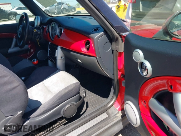 2006 MINI Convertible S with VIN WMWRH335X6TF86044, listed as a IAAI auction lot 42208260 with 165,576 mi miles and . Bid and sale history available at DreamBid. Image 5.