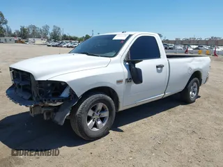 2017 Ram 1500 Tradesman z VIN 3C6JR6DT8HG542110, wystawiony jako IAAI lot #42201128 z przebiegiem 141 860 mil mil oraz . Historia ofert i sprzedaży dostępna na DreamBid. Obrazek 18.