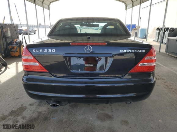 2001 Mercedes-Benz SLK-Class Kompressor with VIN WDBKK49F81F171836, listed as a Copart auction lot 45550685 with 114,382 mi miles and Salvage Title. Bid and sale history available at carsss.com. Image 6.