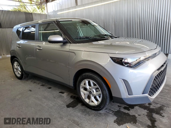 2025 Kia Soul LX with VIN KNDJ23AU9S7935271, listed as a Copart auction lot 54365535 with 4,851 mi miles and Clean Title. Bid and sale history available at DreamBid. Image 4.