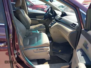 2011 Honda Odyssey EX-L with VIN 5FNRL5H60BB094647, listed as a IAAI auction lot 42223712 with 202,612 mi miles and . Bid and sale history available at carsss.com. Image 5.