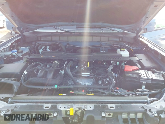 2024 Ford Bronco Outer Banks z VIN 1FMDE8BH3RLB41205, wystawiony jako IAAI lot #42558633 z przebiegiem 1 457 mil mil oraz . Historia ofert i sprzedaży dostępna na DreamBid. Obrazek 10.