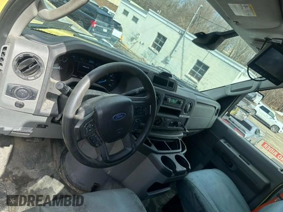2021 Ford Econoline Cargo with VIN 1FDXE4FN1MDC34409, listed as a Copart auction lot 48386205 with 99,008 mi miles and Clean Title. Bid and sale history available at DreamBid. Image 7.