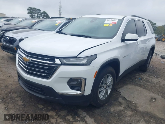 2023 Chevrolet Traverse LT Cloth z VIN 1GNERGKWXPJ318774, wystawiony jako IAAI lot #41938154 z przebiegiem 20 727 mil mil oraz . Historia ofert i sprzedaży dostępna na DreamBid. Obrazek 2.