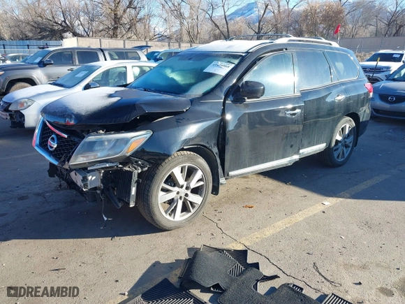 2014 Nissan Pathfinder Platinum with VIN 5N1AR2MM3EC692923, listed as a IAAI auction lot 41400968 with 202,186 mi miles. Bid and sale history available at carsss.com. Image 17.