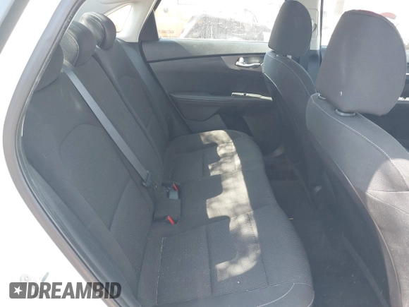 2021 Kia Forte LXS с VIN 3KPF24AD3ME305423, выставлен на аукционе IAAI как лот 42304440 с пробегом 67 533 миль миль и . История ставок и продаж доступна на DreamBid. Изображение 8.