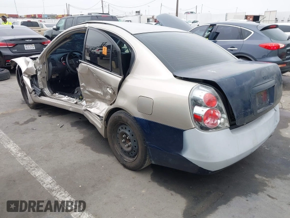 2005 Nissan Altima S z VIN 1N4AL11D85N432287, wystawiony jako IAAI lot #42460909 z przebiegiem 135 568 mil mil oraz . Historia ofert i sprzedaży dostępna na DreamBid. Obrazek 3.