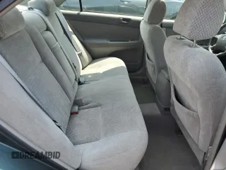 2004 Toyota Camry LE z VIN 4T1BE32K34U294224, wystawiony jako Copart lot #59581595 z przebiegiem 188 034 mil mil oraz Szkoda całkowita • Salvage title. Historia ofert i sprzedaży dostępna na DreamBid. Obrazek 10.