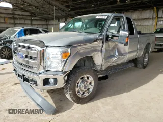 2015 Ford F-250 XLT z VIN 1FT7X2B63FEC35074, wystawiony jako Copart lot #50598645 z przebiegiem 191 927 mil mil oraz Szkody całkowita. Historia ofert i sprzedaży dostępna na DreamBid. Obrazek 1.