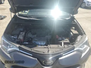 2018 Toyota RAV4 LE z VIN JTMBFREV8JJ259069, wystawiony jako Copart lot #61106715 z przebiegiem 56 770 mil mil oraz Szkoda całkowita • Salvage title. Historia ofert i sprzedaży dostępna na DreamBid. Obrazek 12.