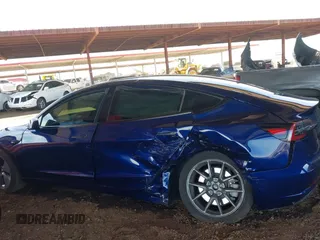 2023 Tesla Model 3 z VIN 5YJ3E1EA2PF557011, wystawiony jako IAAI lot #42347980 z przebiegiem 15 358 mil mil oraz . Historia ofert i sprzedaży dostępna na DreamBid. Obrazek 14.