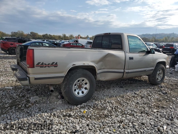 1998 Chevrolet Silverado 1500 with VIN 1GCEK14R9WZ155388, listed as a Copart auction lot 77624754 with 206,464 mi miles and Salvage Title. Bid and sale history available at DreamBid. Image 3.