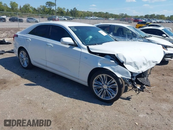 2025 Cadillac CT4 Premium Luxury z VIN 1G6DB5RK4S0116692, wystawiony jako IAAI lot #41908381 z przebiegiem 79 mil mil oraz . Historia ofert i sprzedaży dostępna na DreamBid. Obrazek 1.