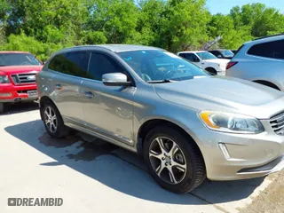 2015 Volvo XC60 T6 Drive-E Platinum with VIN YV449MDM8F2664536, listed as a IAAI auction lot 42037988 with 126,550 mi miles. Bid and sale history available at carsss.com. Image 13.