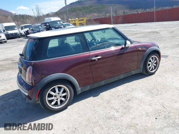 2003 MINI Hardtop with VIN WMWRC33473TC47288, listed as a IAAI auction lot 41881197 with 115,859 mi miles and . Bid and sale history available at DreamBid. Image 4.