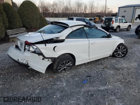 2010 Volvo C70 with VIN YV1672MCXAJ094349, listed as a Copart auction lot 81550144 with 0 mi miles and Clean Title. Bid and sale history available at carsss.com. Image 3.