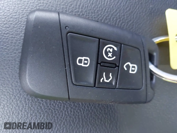 2024 Volkswagen Tiguan SE R-Line Black with VIN 3VVCB7AX7RM085619, listed as a IAAI auction lot 42325566 with 10,615 mi miles and . Bid and sale history available at DreamBid. Image 11.