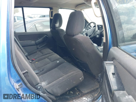 2010 Ford Explorer XLT with VIN 1FMEU7DE0AUA12146, listed as a IAAI auction lot 42119813 with 241,101 mi miles. Bid and sale history available at carsss.com. Image 8.