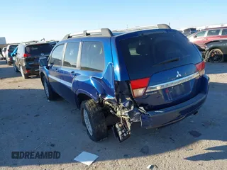2010 Mitsubishi Endeavor LS with VIN 4A4JN2AS9AE002389, listed as a IAAI auction lot 41390321 with 103,060 mi miles. Bid and sale history available at carsss.com. Image 3.