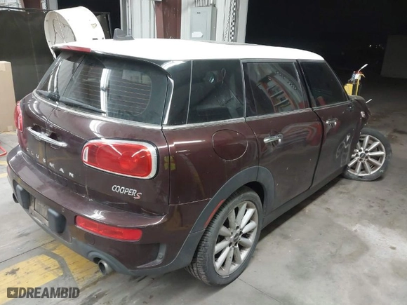 2018 MINI Clubman Cooper S with VIN WMWLN9C55J2E50761, listed as a IAAI auction lot 41469770 with 189,592 mi miles. Bid and sale history available at carsss.com. Image 4.