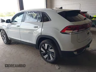 2024 Volkswagen Atlas SE with VIN 1V2KE2CA4RC208435, listed as a IAAI auction lot 42382037 with 38,693 mi miles and . Bid and sale history available at DreamBid. Image 3.