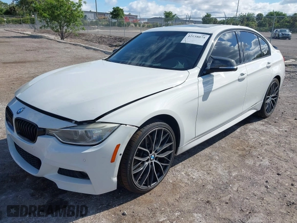 2015 BMW 3 Series 328i xDrive z VIN WBA3B3C58FF548041, wystawiony jako IAAI lot #42038075 z przebiegiem 113 974 mil mil oraz . Historia ofert i sprzedaży dostępna na DreamBid. Obrazek 17.