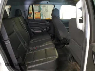 2019 Chevrolet Tahoe Commercial z VIN 1GNSKDEC5KR393190, wystawiony jako Copart lot #58093505 z przebiegiem 102 843 mil mil oraz Czysty tytuł • Clean title. Historia ofert i sprzedaży dostępna na DreamBid. Obrazek 11.