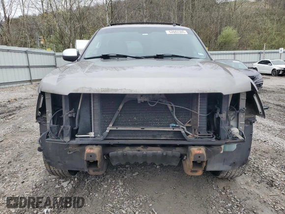 2007 Chevrolet Avalanche with VIN 3GNEC12057G243185, listed as a Copart auction lot 52642365 with 132,834 mi miles and Salvage Title. Bid and sale history available at DreamBid. Image 5.