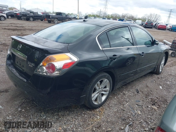 2010 Nissan Altima 3.5 SR with VIN 1N4BL2AP0AN519390, listed as a IAAI auction lot 42092226 with 118,237 mi miles. Bid and sale history available at carsss.com. Image 4.