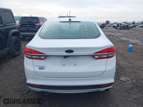 2017 Ford Fusion S with VIN 3FA6P0G71HR260823, listed as a IAAI auction lot 41690056 with 177,525 mi miles. Bid and sale history available at carsss.com. Image 16.