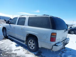 2003 GMC Yukon XL Denali with VIN 1GKFK66U03J295895, listed as a IAAI auction lot 41720019 with 233,965 mi miles. Bid and sale history available at carsss.com. Image 3.