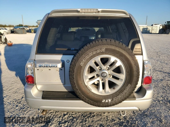 2004 Suzuki XL7 LX with VIN JS3TY92V144106170, listed as a Copart auction lot 87664535 with 116,349 mi miles and Salvage Title. Bid and sale history available at DreamBid. Image 6.