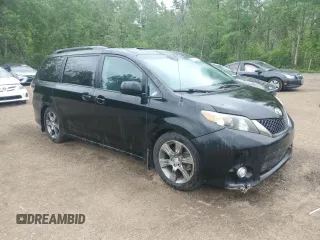 2012 Toyota Sienna SE z VIN 5TDXK3DC4CS200976, wystawiony jako Copart lot #60603595 z przebiegiem 264 300 mil mil oraz Czysty tytuł • Clean title. Historia ofert i sprzedaży dostępna na DreamBid. Obrazek 4.