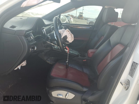 2020 Porsche Macan z VIN WP1AA2A53LLB01302, wystawiony jako Copart lot #50358815 z przebiegiem Nie podano mil oraz Szkoda całkowita • Salvage title. Historia ofert i sprzedaży dostępna na DreamBid. Obrazek 7.