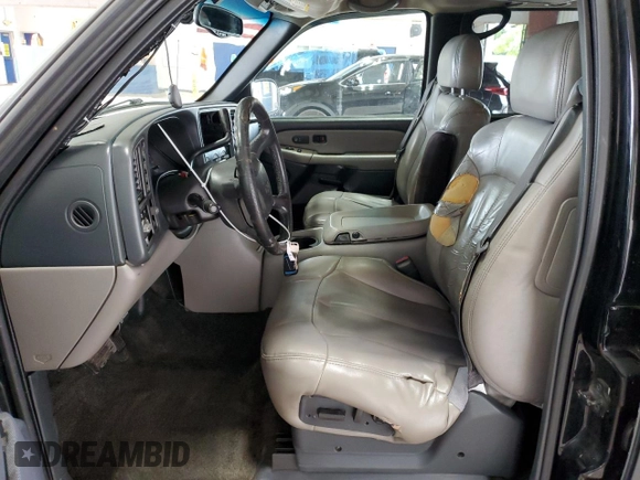 2001 Chevrolet Suburban LT with VIN 3GNFK16T21G242868, listed as a Copart auction lot 73703894 with 359,694 mi miles and Salvage Title. Bid and sale history available at carsss.com. Image 7.