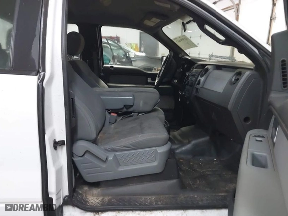 2014 Ford F-150 XL with VIN 1FTEX1CM3EFB15654, listed as a IAAI auction lot 41599447 with 148,481 mi miles. Bid and sale history available at carsss.com. Image 5.